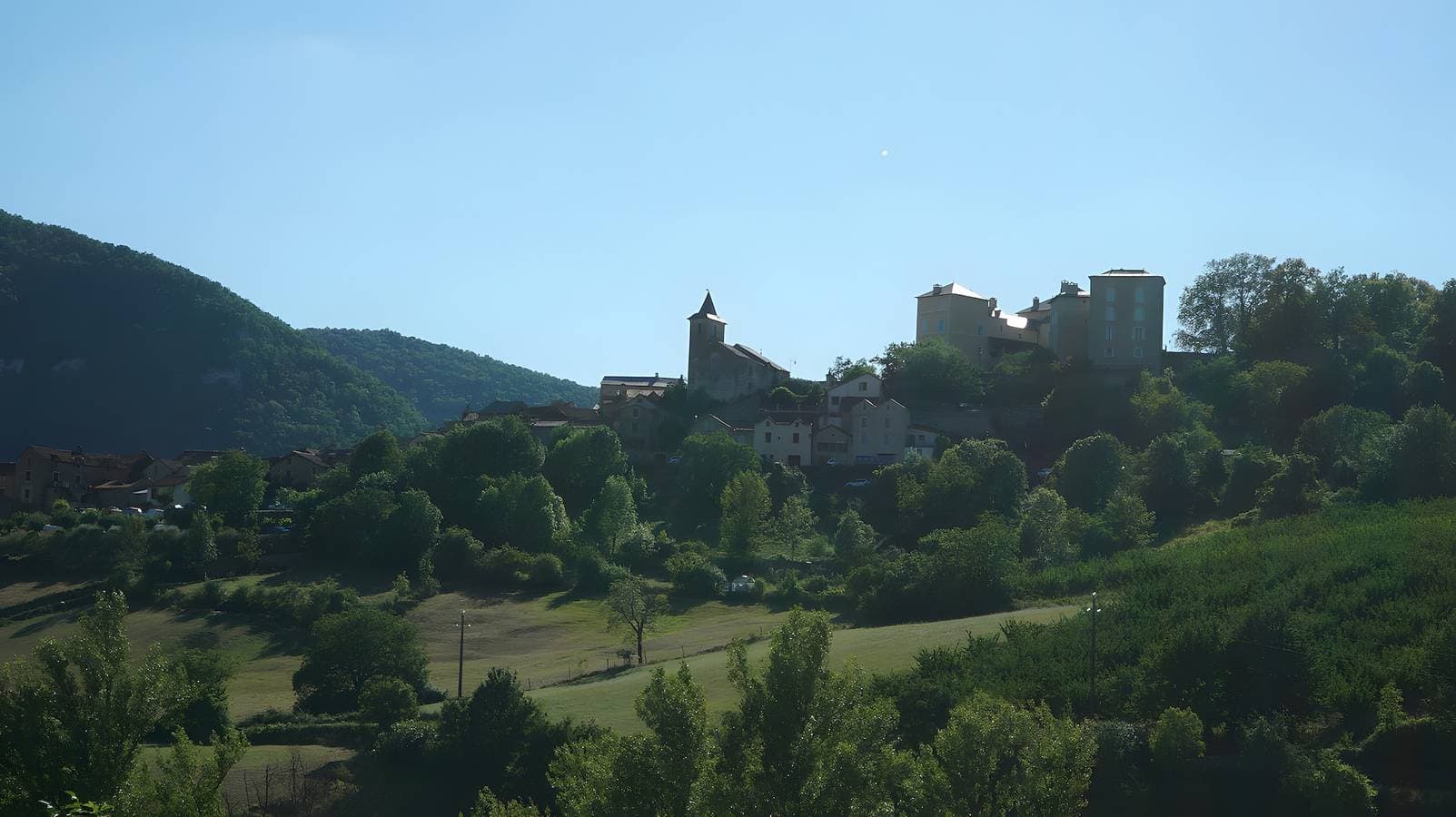 Foto 4 von 18: Villa „Gîte Le Calcadis“ mit Bergblick, WLAN und Klimaanlage