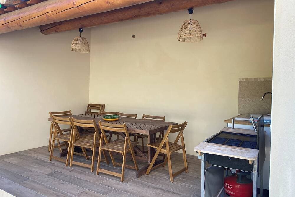 Foto 12 von 17: Landhaus für 8 Personen mit Spa-Poolhaus, umgeben von Olivenbäumen