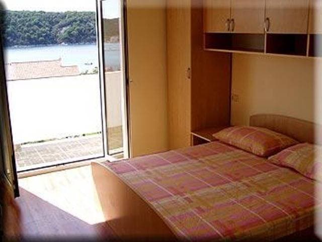 Foto 5 von 29: Ferienwohnung in Kampor mit Meerblick, Terrasse, Klimaanlage, W-Lan (4610-2)