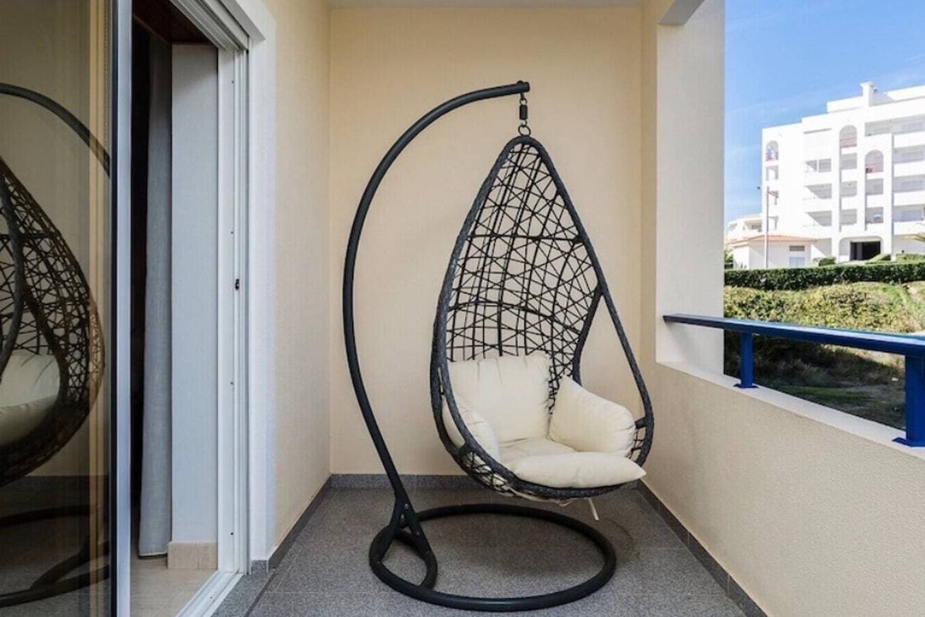 Foto 3 von 16: Ferienwohnung für 4 Personen mit Pool