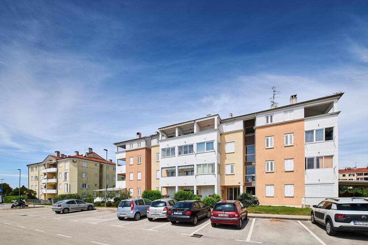 Foto 6 von 34: One-Bedroom Apartment with Balcony and City View