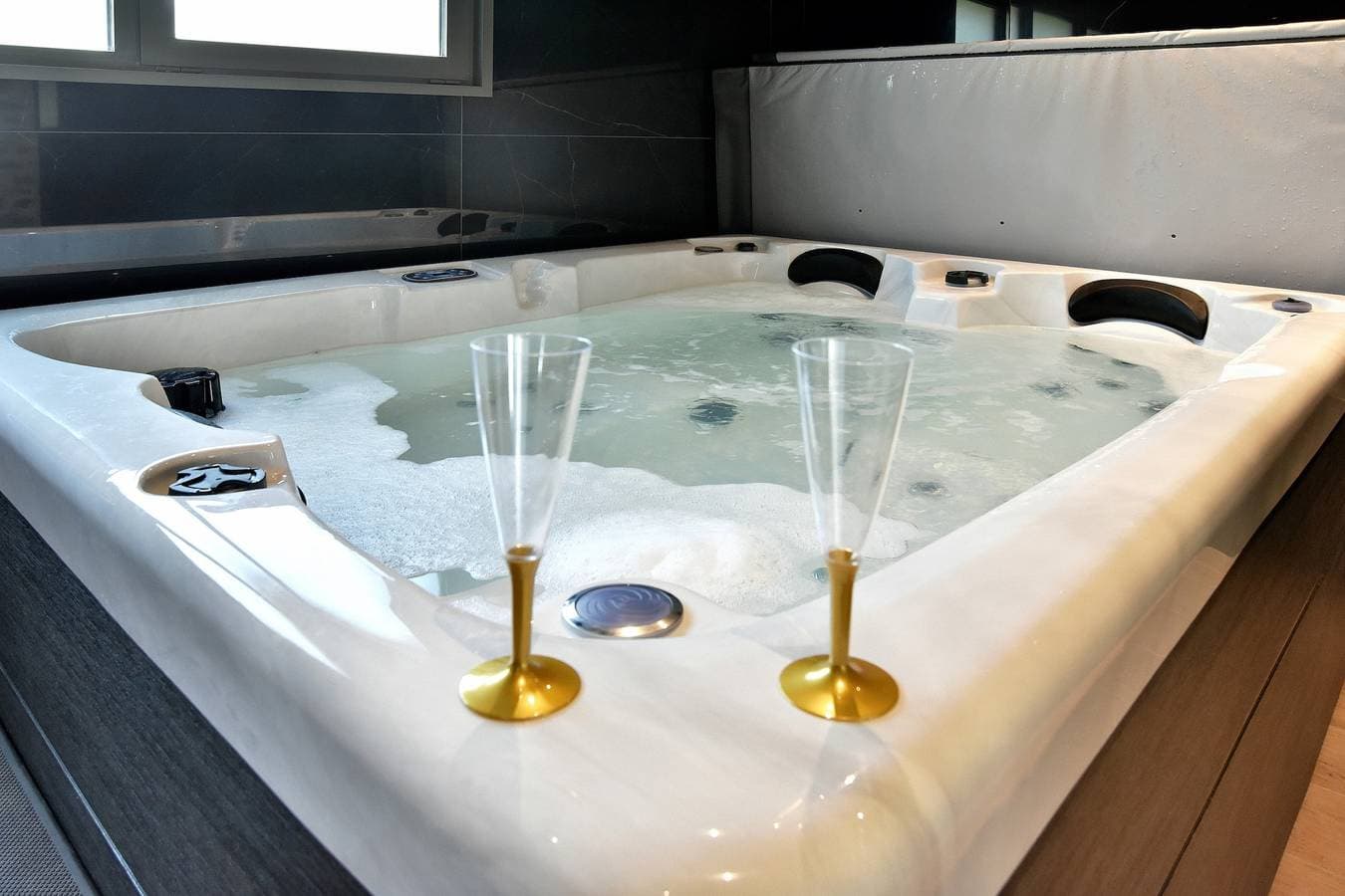 Foto 11 von 15: Ferienhaus für 2 Personen mit Whirlpool