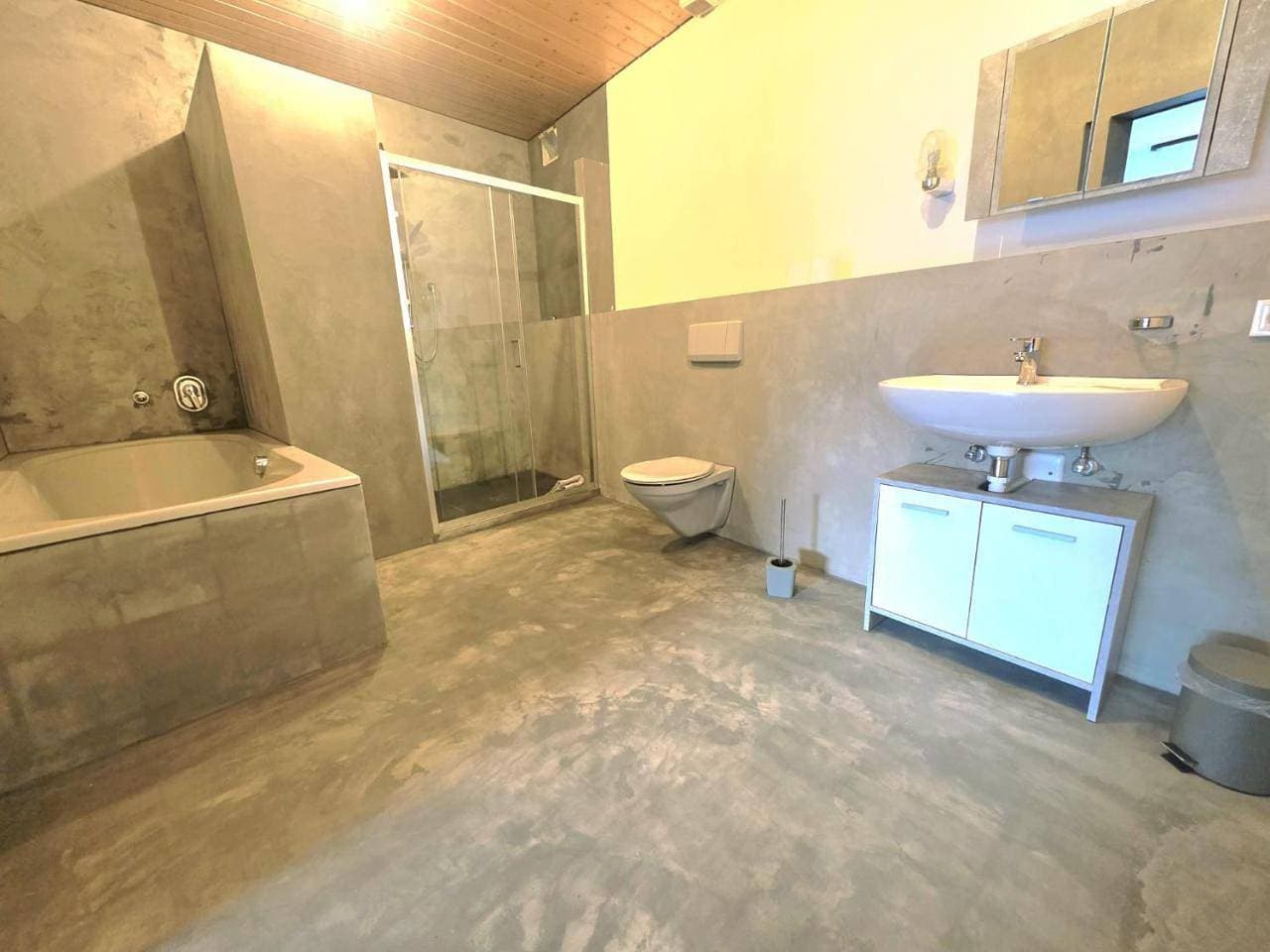 Foto 8 von 10: Double Room with Private Bathroom