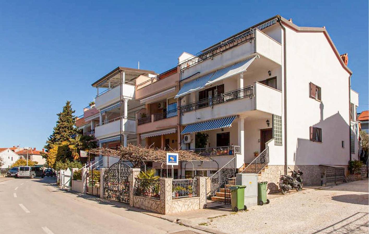 Gemütliche 62 m² große Wohnung mit Terrasse, WLAN und 1,5 km Entfernung zum Strand 1