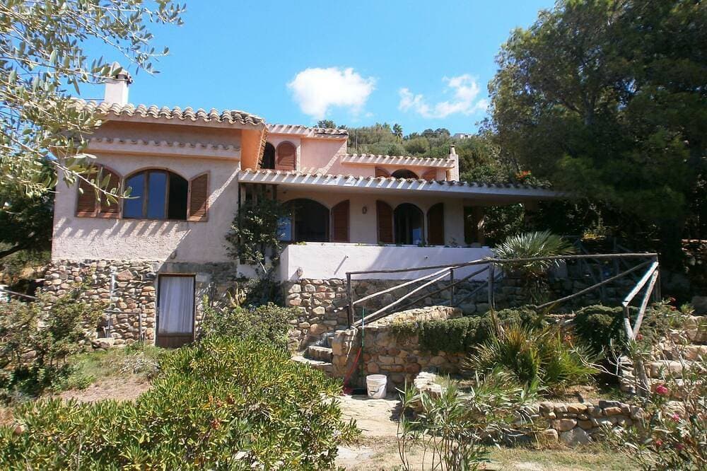 Villa Donata with stunning sea view, South East Sardinia 1