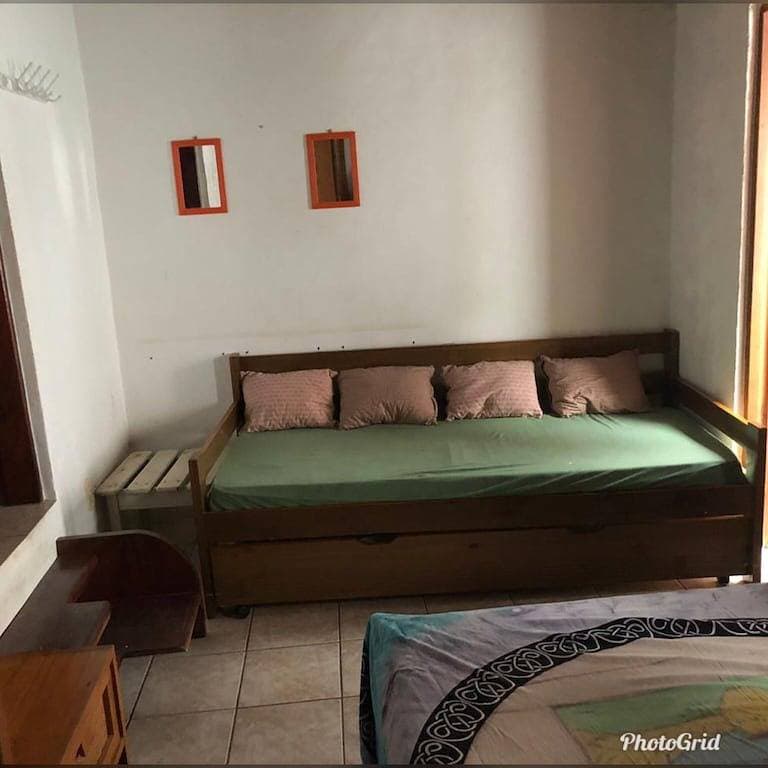 Haus vor dem Strand Sununga, für Familien geeignet. komplette Struktur 1