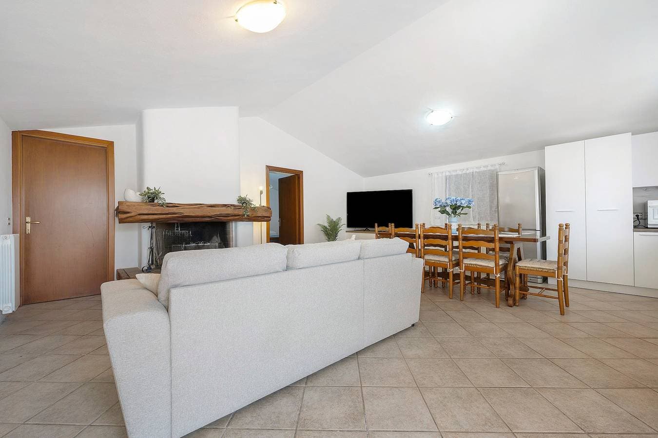 Foto 4 von 28: Superior-Apartment mit Meerblick in Sant’Antioco