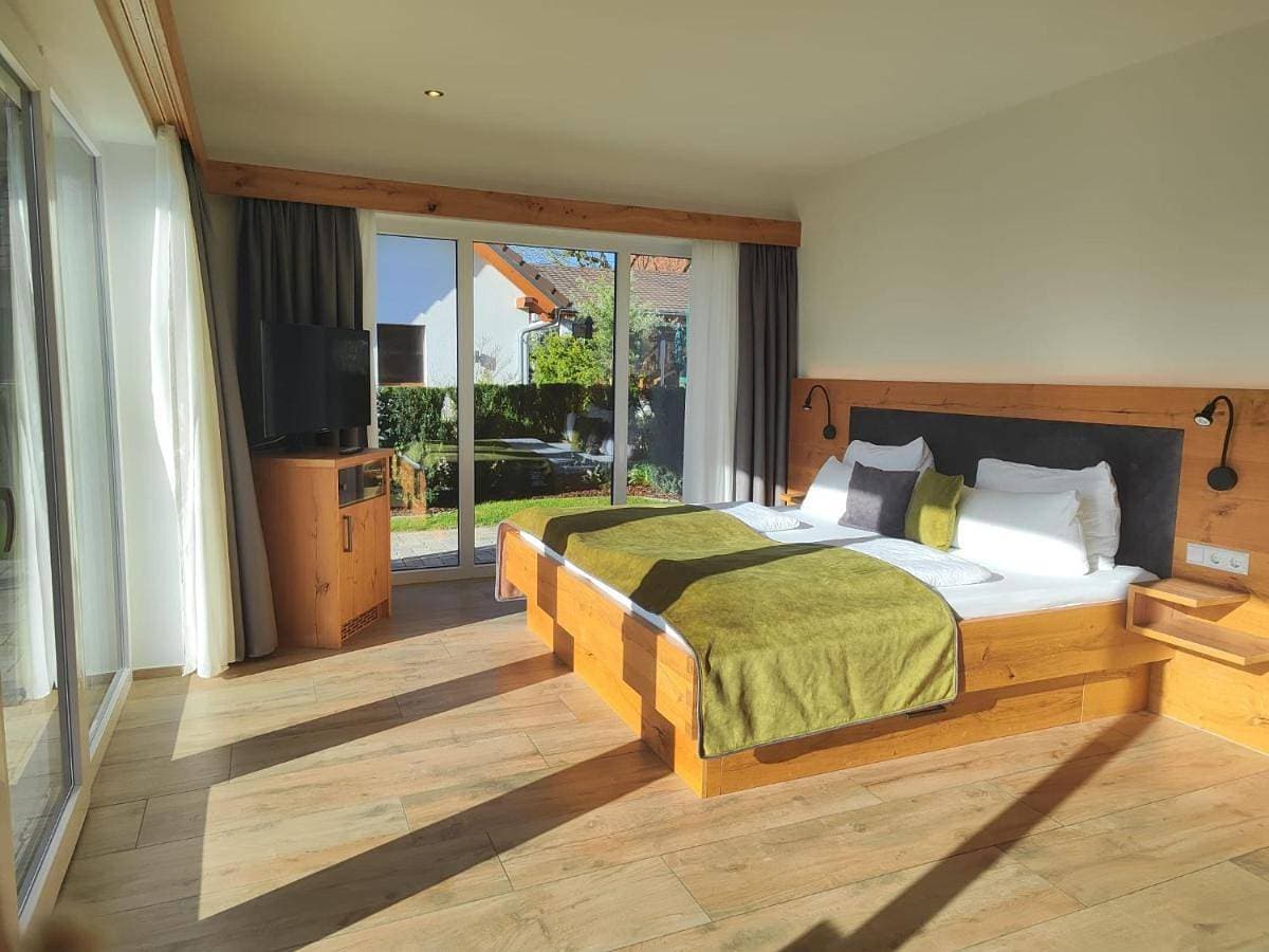 Foto 4 von 8: Double Room with Terrace