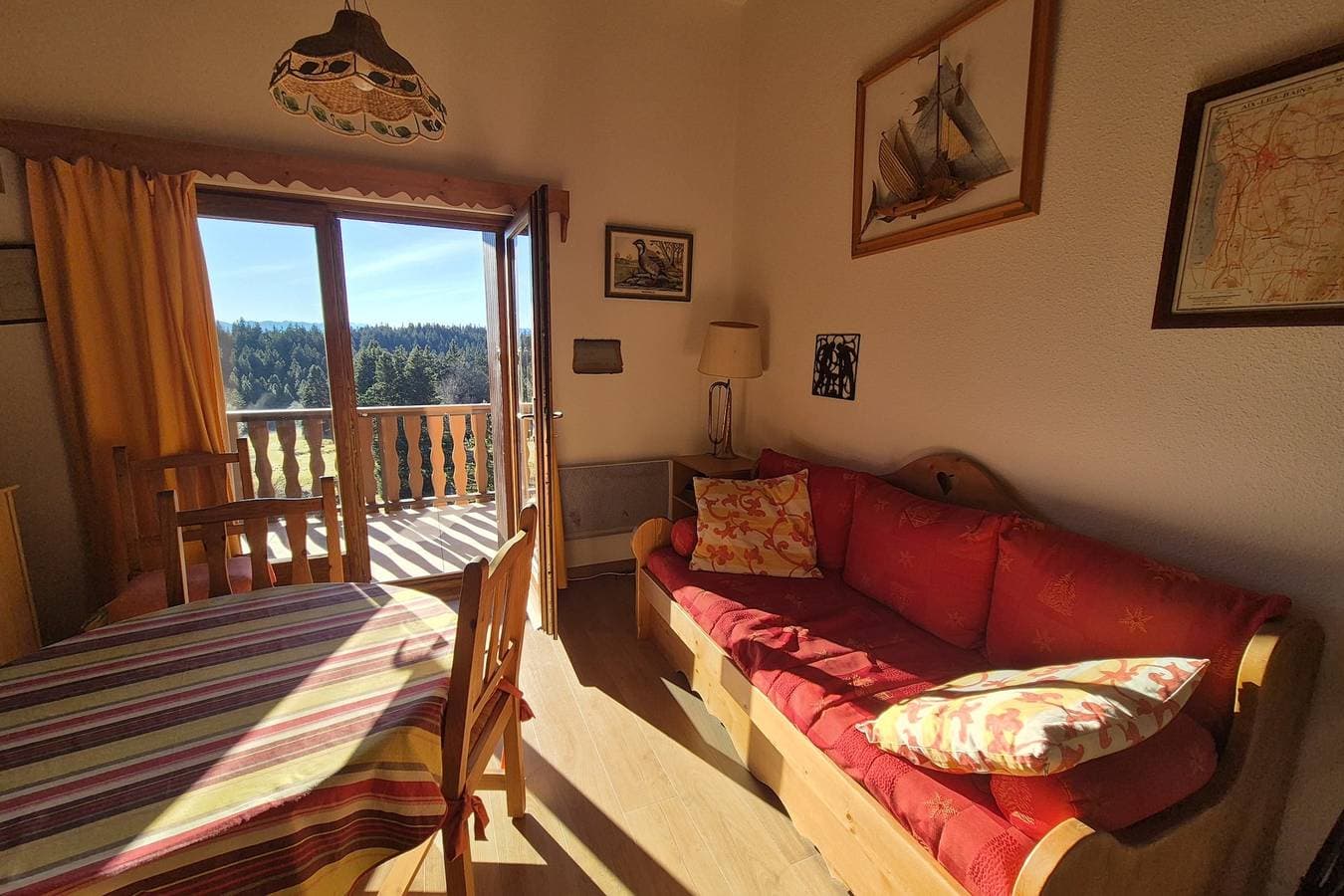 Foto 3 von 25: Ferienwohnung für 4 Personen mit Terrasse