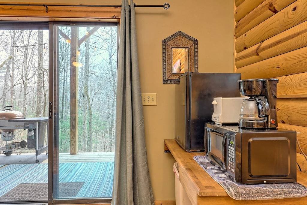 3 Bezahlungsplan * Honeymoons * Hunde Ok * Netflix * Hot Tubs * Firepits * Pool Table * WIFI * Liebe 1