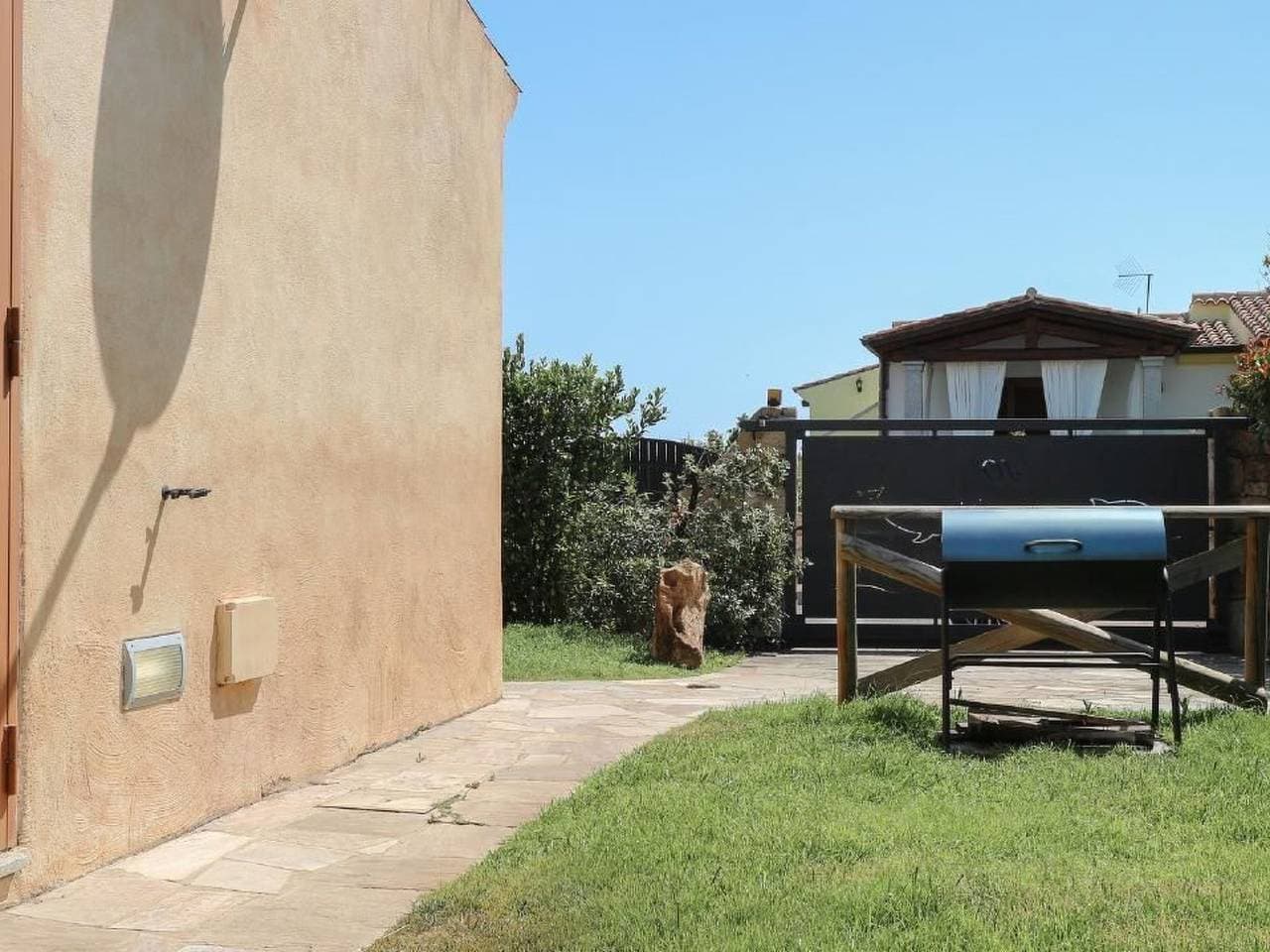 Foto 4 von 35: Haus in Budoni mit Schwimmbad und Privatparkplatz