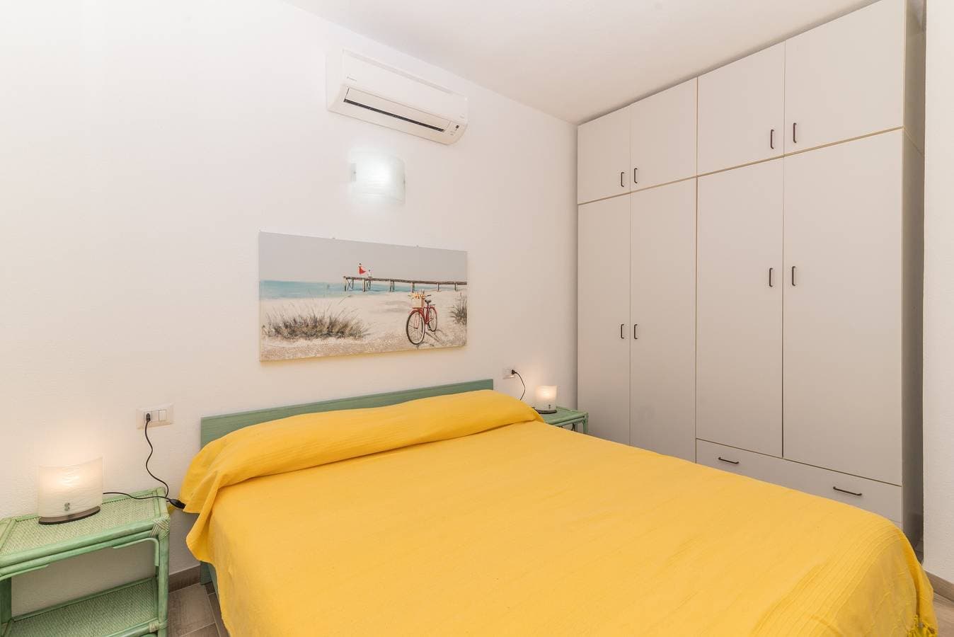 Foto 13 von 24: Ferienwohnung Orizzonte Rosso nahe Strand mit Meerblick und Terrasse
