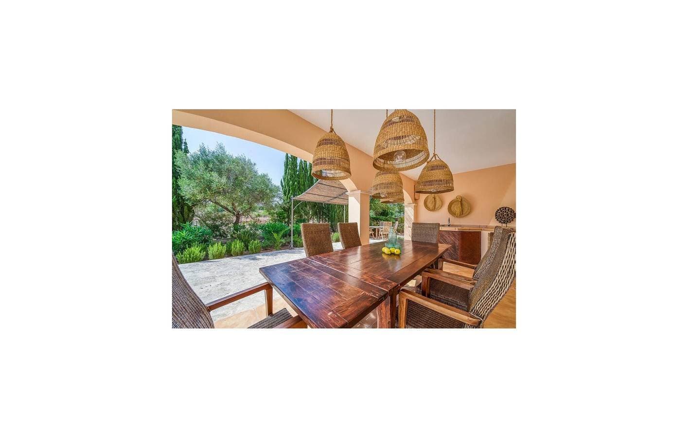 Foto 10 von 37: Rückzugsort mit Meerblick, Pool, Terrasse und Grill