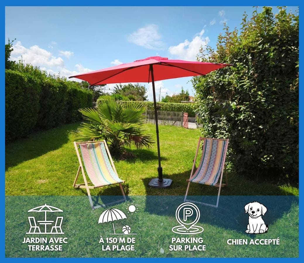 Pti Nel, charmante maison 100 m plage d 'Asnelles 3 chambres, belle pièce de vie, au coeur des plages du débarquement proche Arromanches et Bayeux , jardin, terrasse en bois aménagée, parking privatif, commerces et restaurants à 10 mn à pied 1