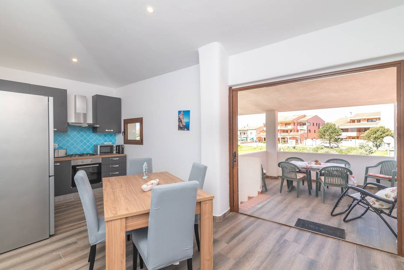 Foto 2 von 25: Ferienhaus 'Mavi Primo Piano' mit privater Terrasse, WLAN und Klimaanlage