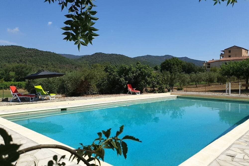 Ein außergewöhnliches Bauernhaus, umgeben von Weinbergen an der Côte d'Azur 1