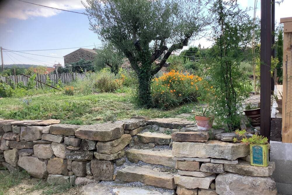 Foto 8 von 13: 1 Bedroom Private vacation home in Saint-Privat