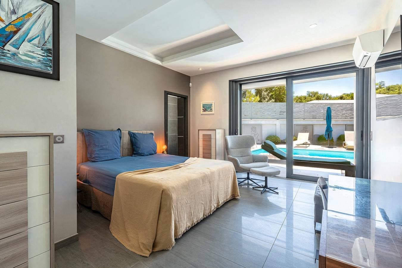 Foto 5 von 24: Villa für 6 Personen mit Terrasse