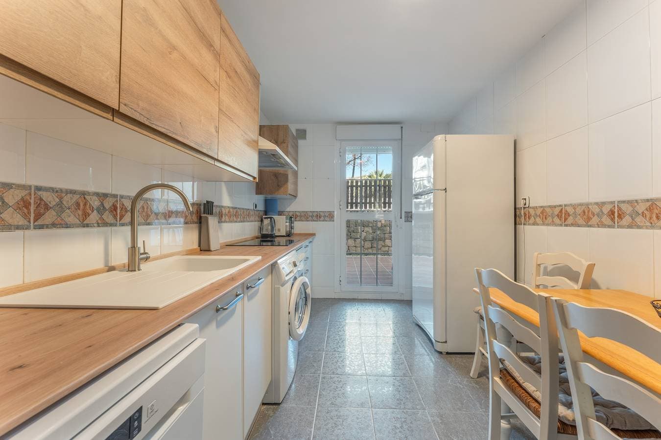 Foto 8 von 22: Apartment „Bahía De Marbella Primera Línea“ mit Gemeinschaftspool, WLAN und Klimaanlage