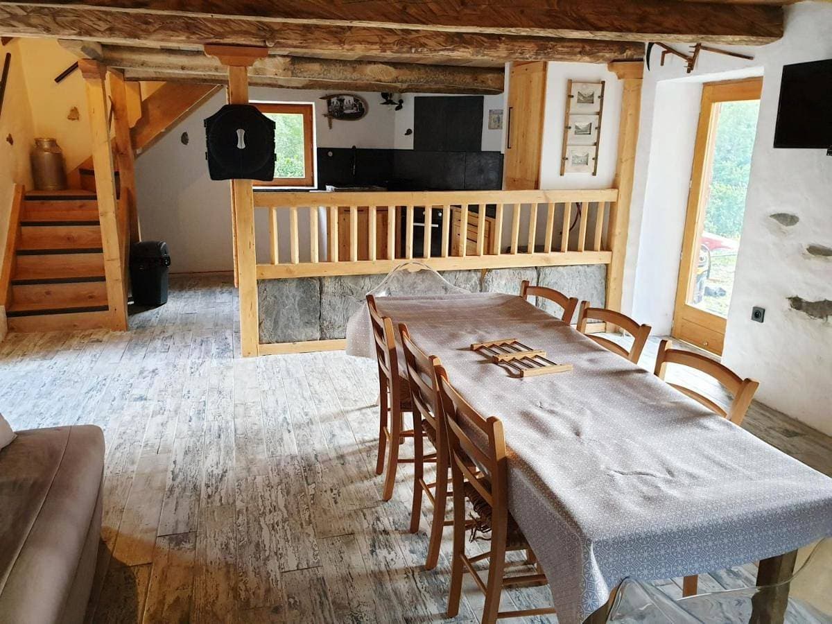 BERGERIE GRANGE DES 3 CIRQUES TROUMOUSE GAVARNIE ESTAUBE 4 personnes 1