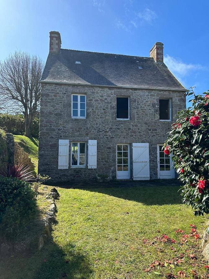 Family house with character, Large garden 1