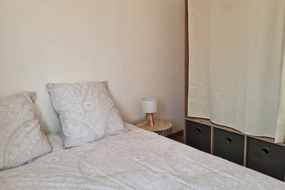 Foto 2 von 16: Beautiful, fully equipped 2-room apartment **
