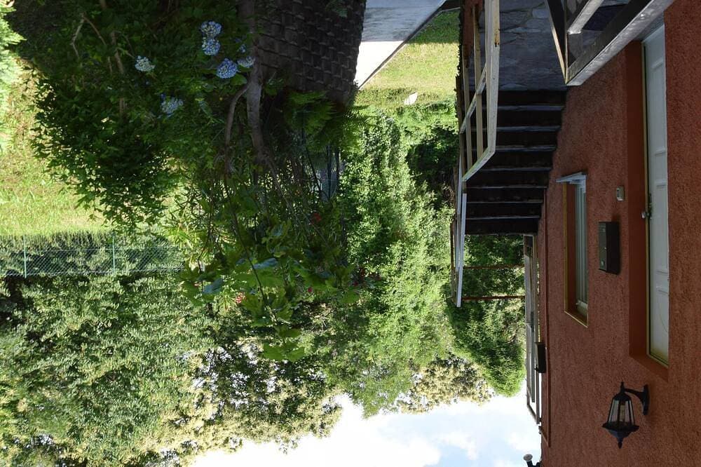 Foto 10 von 26: Casa Elena - Eine Terrasse am Lago Maggiore