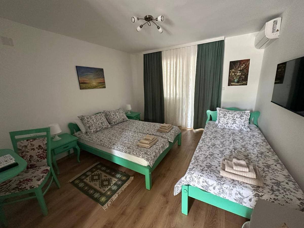 Foto 3 von 23: Double Room with Terrace