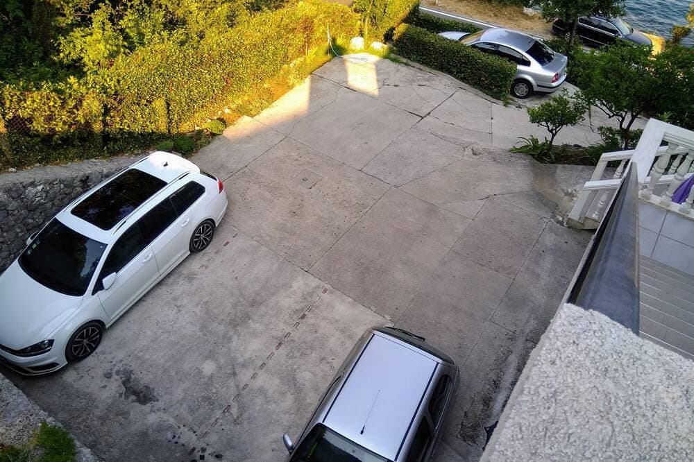 Foto 12 von 30: Villa Radonic Unit A - Atemberaubende Aussicht, tolle Lage, Uferpromenade, Parkplatz