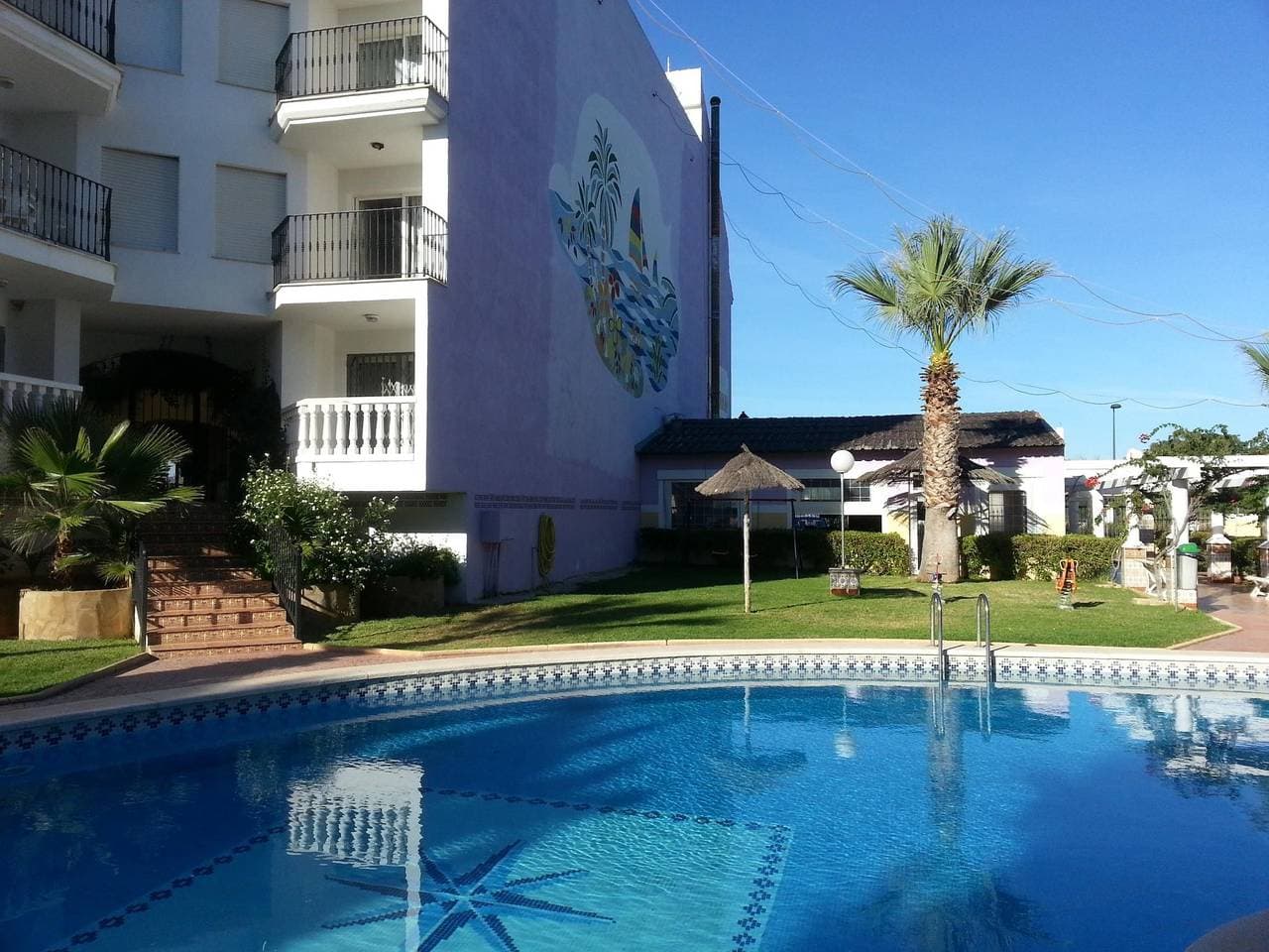 Foto 2 von 48: Apartments mit Pool in unmittelbarer Strandnähe. Ref.San Antonio 24