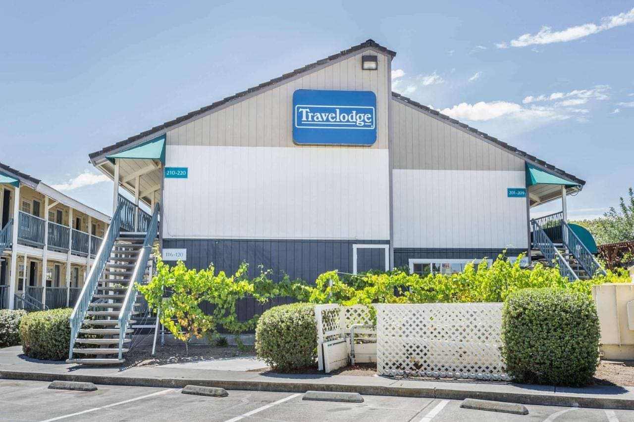 Travelodge by Wyndham Fairfield/Napa Valley 1
