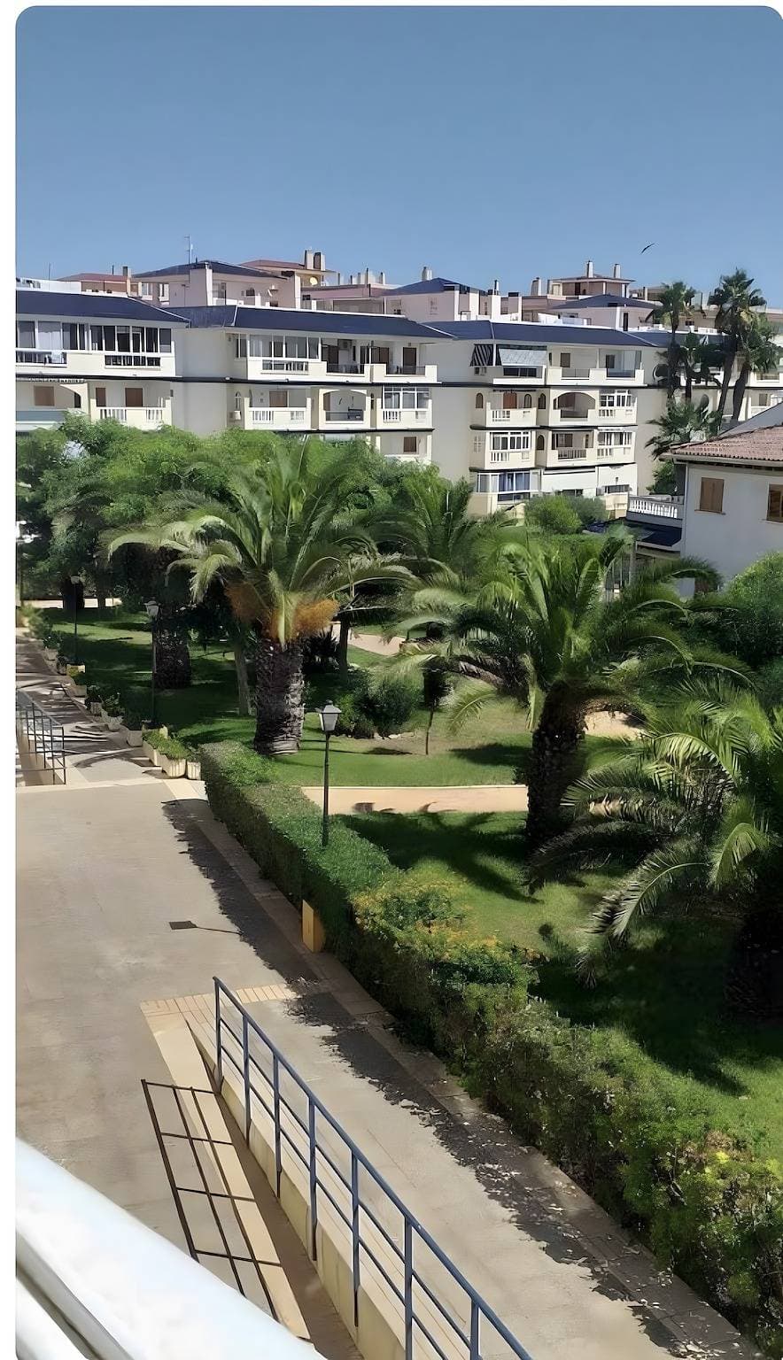 Foto 13 von 31: Apartment mit Poolblick, 500 m vom Strand entfernt