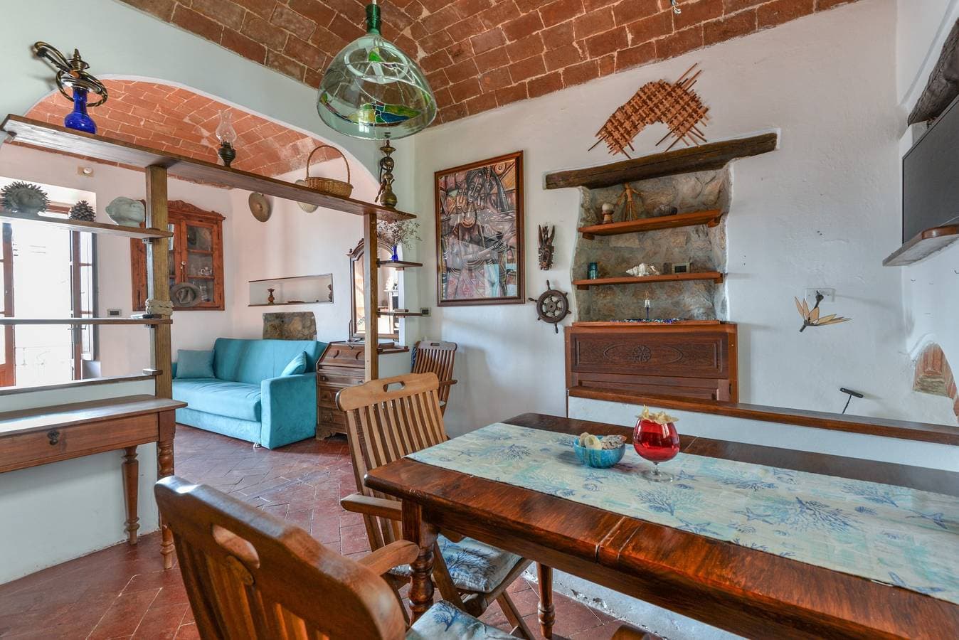 Foto 4 von 22: Apartment 'Nadine – Zweizimmerwohnung im Zentrum' mit Balkon und Klimaanlage