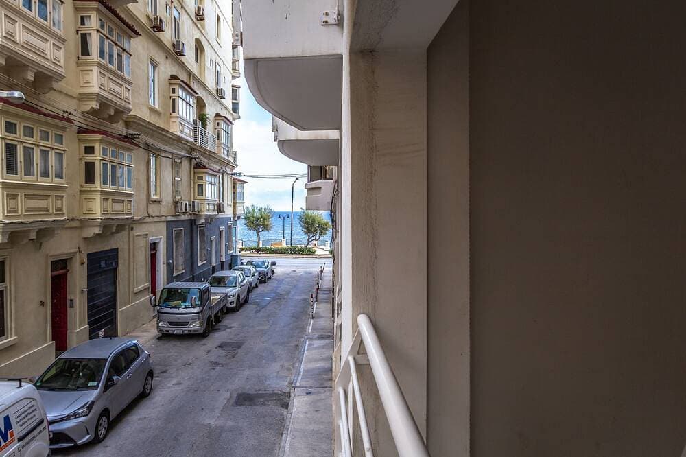 Foto 7 von 8: Fantastic Location Sliema Apartment