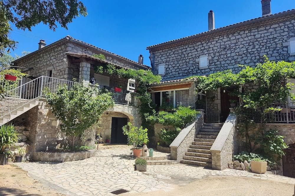 Lovely big house in Stone - closed by the rivers 1