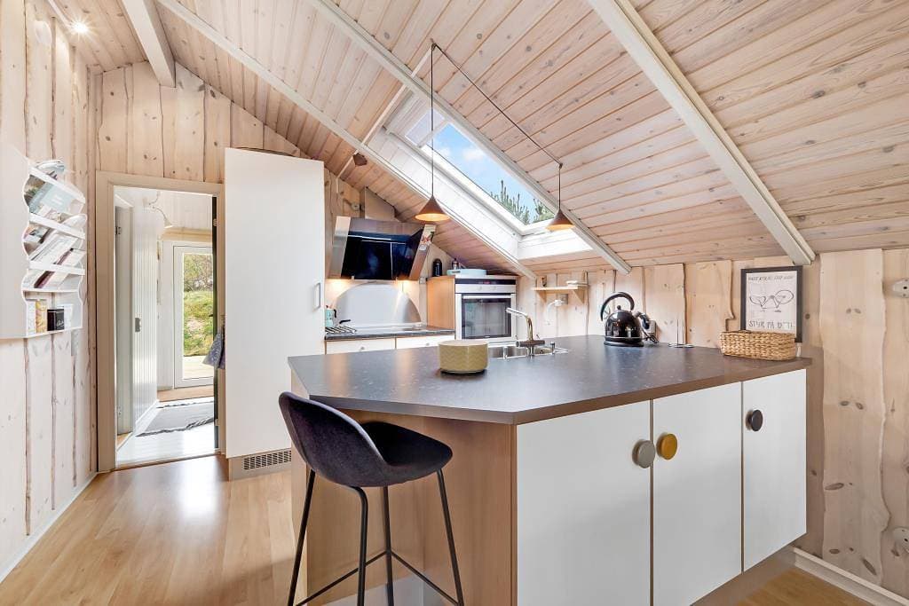 Foto 6 von 22: Gemütliches, helles Haus mit schöner Holzterrasse auf eingezäuntem Grundstück