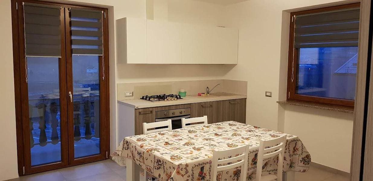 Foto 4 von 26: Three-Bedroom Apartment