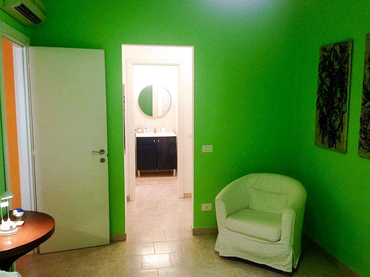 Foto 8 von 16: One-Bedroom Apartment