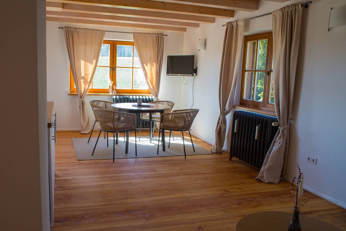 Foto 2 von 9: Holz und Naturhof Geng  Wohnung Buche