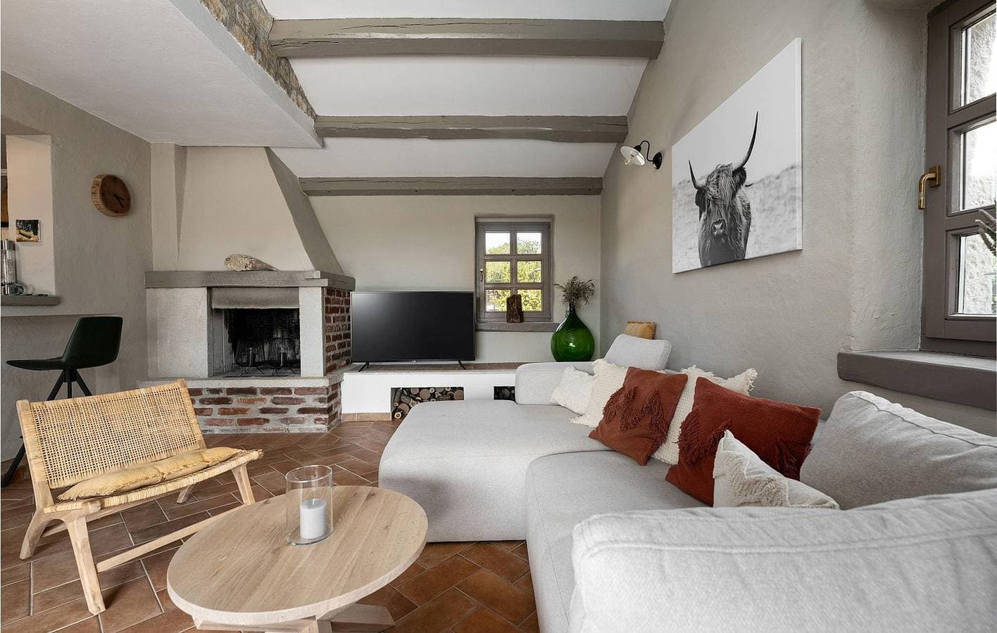 Foto 9 von 44: Geräumige 2-Zimmer-Wohnung mit Pool, Terrasse und WLAN in Selina