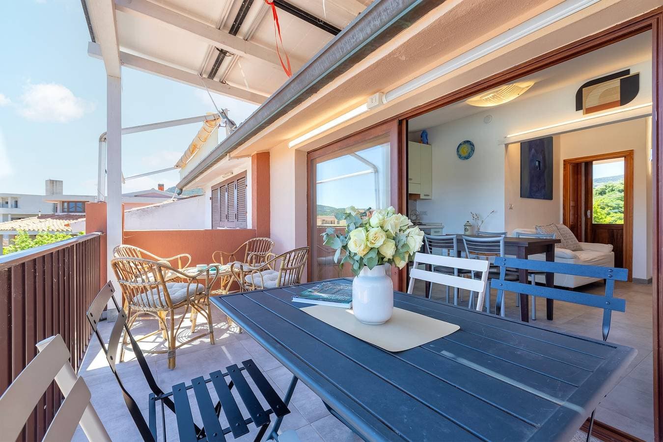 Foto 4 von 36: Ferienwohnung 'Attico Villa Stefania' mit Meerblick, Pool und privatem Garten