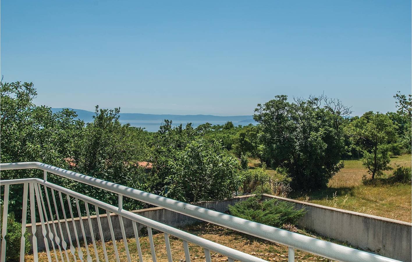 Foto 7 von 24: Apartment am Meer mit Terrasse, WLAN und Parkplatz – 2 km von Duga Luka entfernt