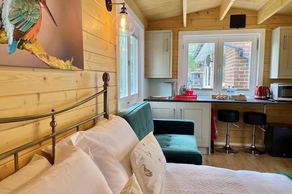 Foto 2 von 25: Beautiful studio style lodge, located in the Kent countryside