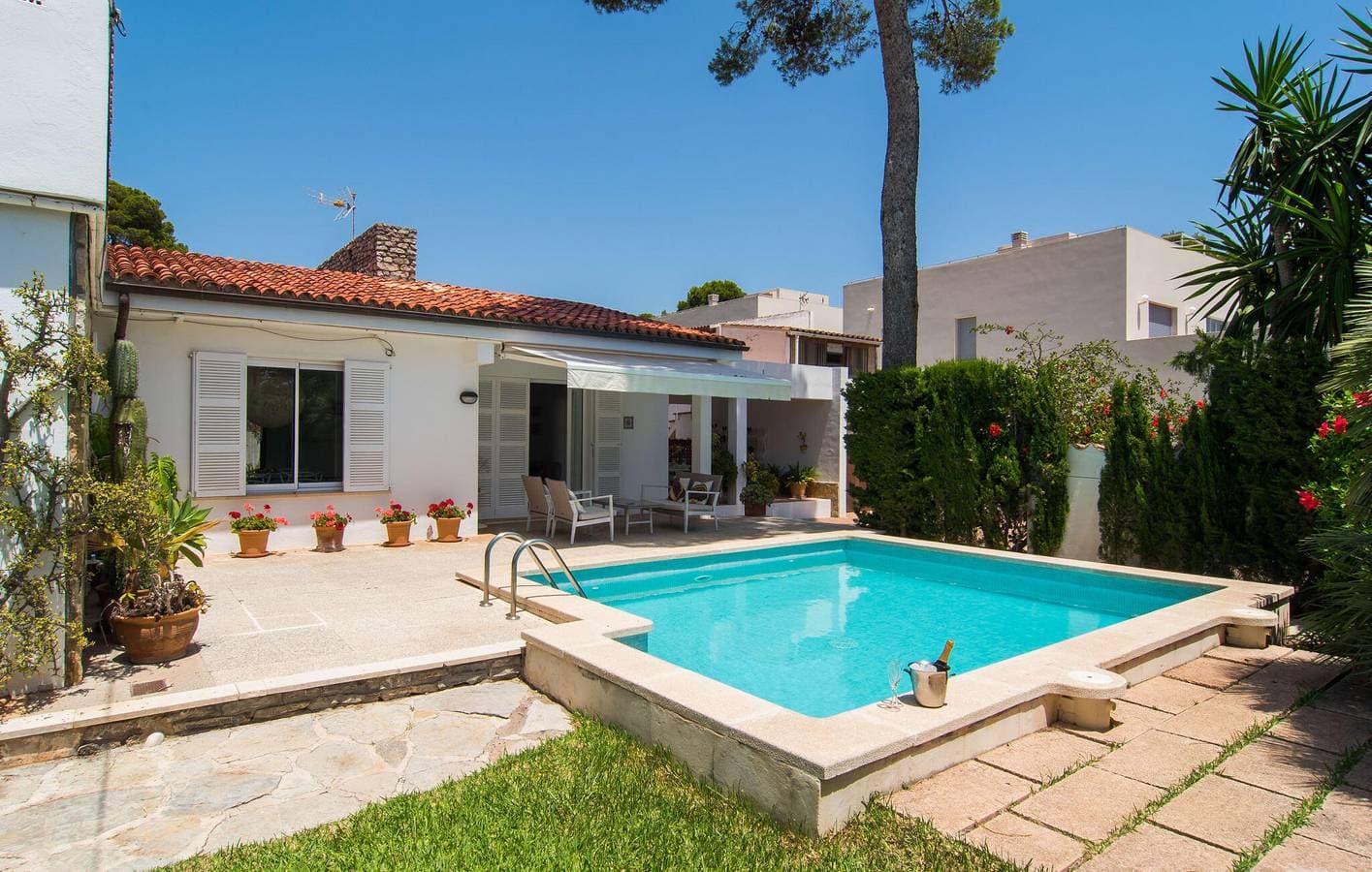 Foto 12 von 32: Rückzugsort am Strand mit Pool, AC und Terrasse