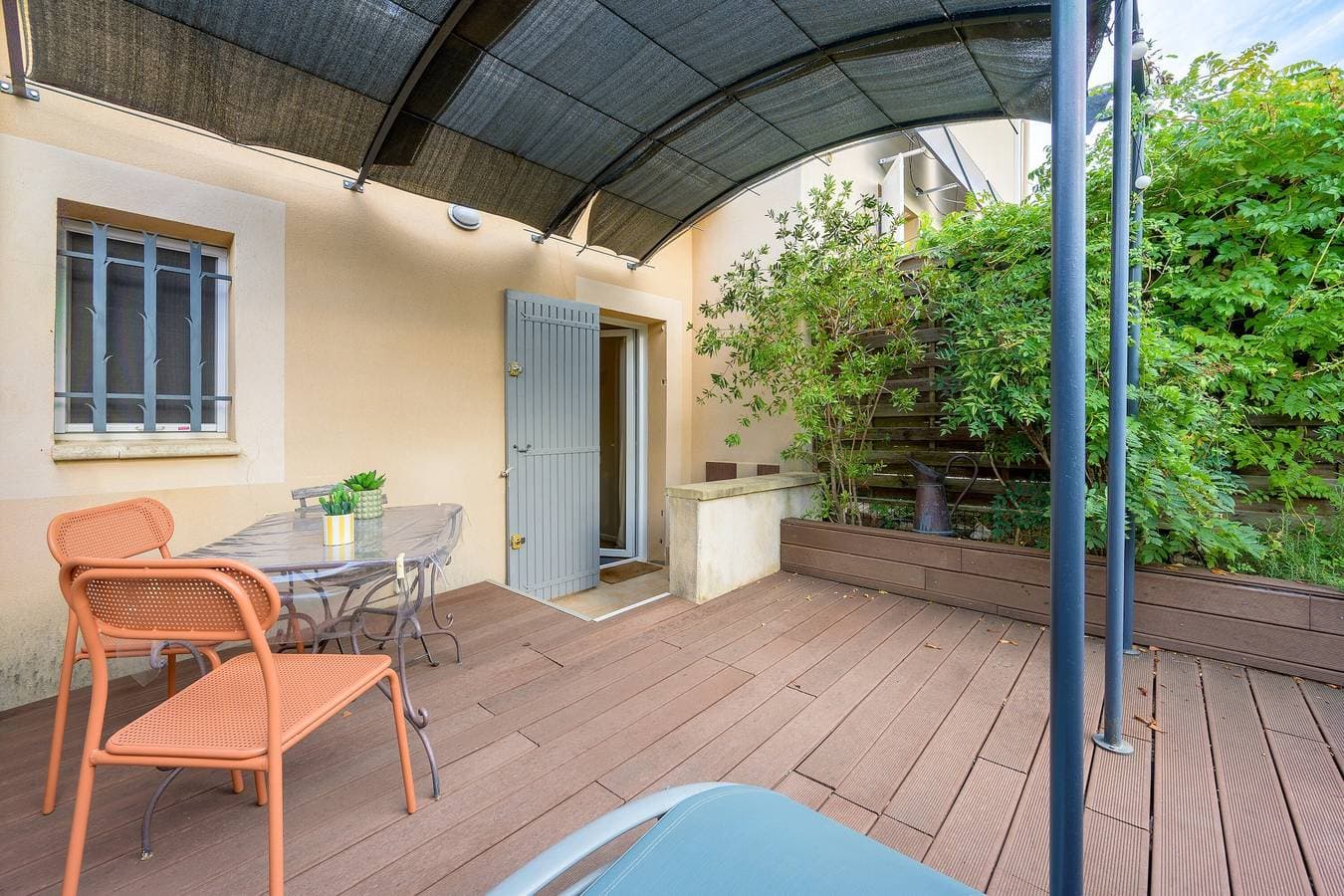 Foto 2 von 21: Angrenzendes Ferienhaus mit privatem Pool