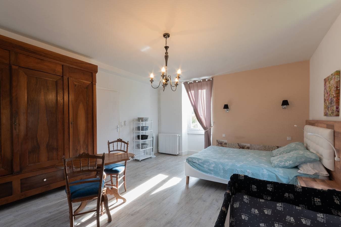 Foto 10 von 38: La Maison Du Soleil – L'aulhère, Jacuzzi 6 Pers., Terrasse & Klimaanlage
