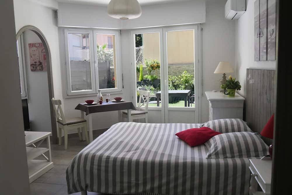 Foto 3 von 29: Helles Studio mit Terrasse und Garten im Zentrum von Cannes