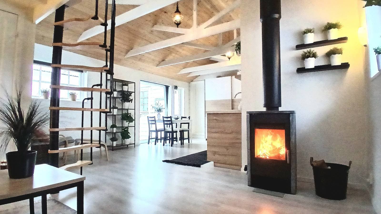 Foto 4 von 47: Lodge für 4 Personen mit Whirlpool