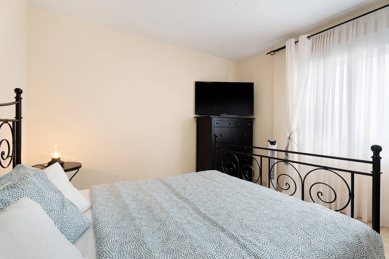 Foto 12 von 24: Ferienwohnung 'Isabel Vista Sur' mit Meerblick, Gemeinschaftspool und WLAN