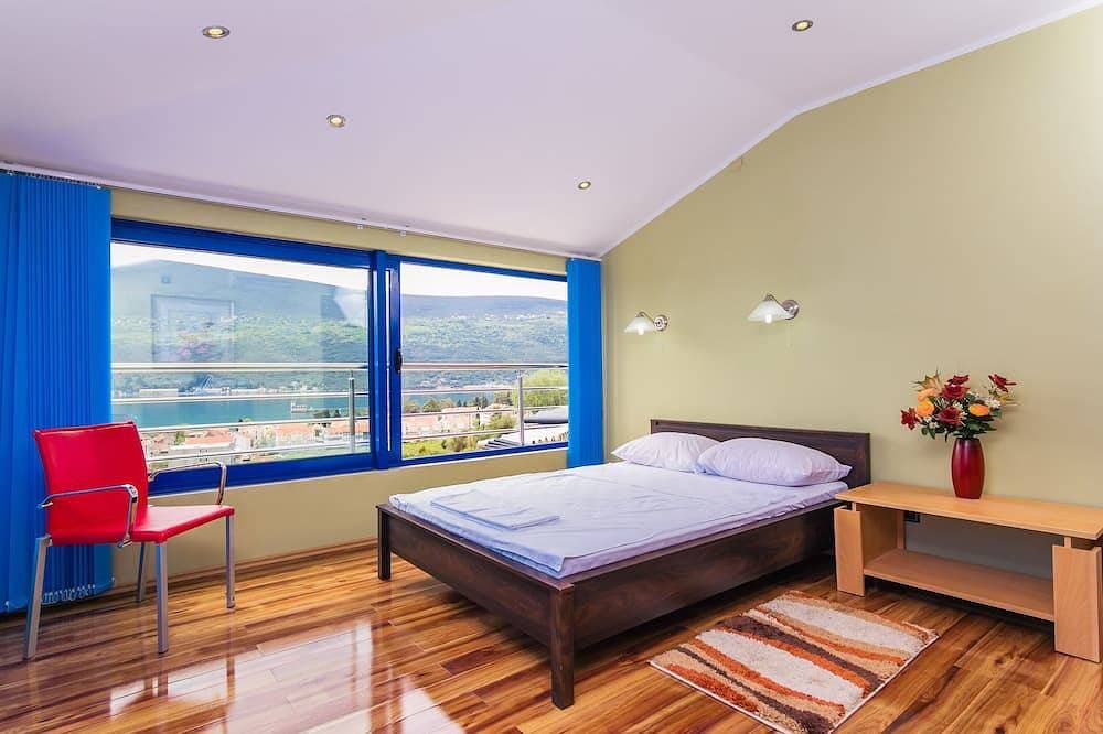 Foto 4 von 30: Villa mit Pool Djenovici